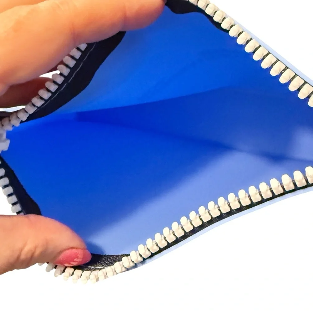 DIANE‎ VON FURSTENBERG BLUE RUBBER LOGO COSMETIC BAG
